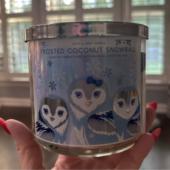 Bath & Body Works Frosted Coconut Snowball 3-Wick Candle - Picture 2 of 5